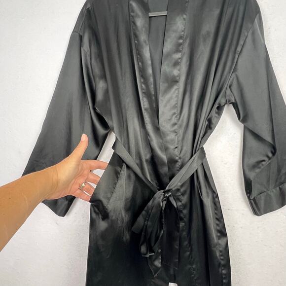 Victoria’s Secret Satin Black Attached Belt Women’s Robe One Size Dressing Gown - Picture 6 of 9